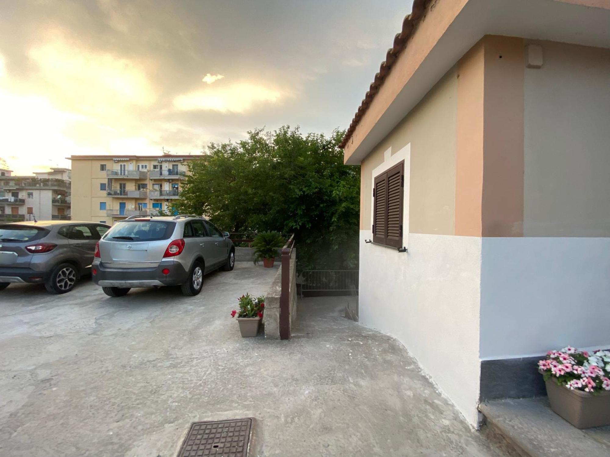Gravina House Apartment Portici Luaran gambar